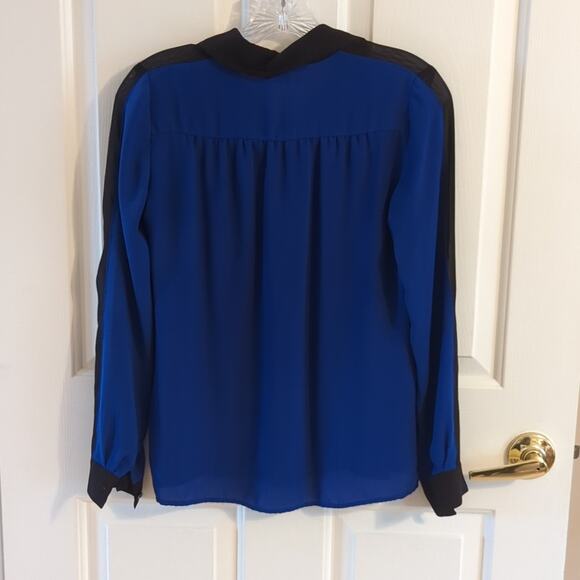 EUC Decree Button Down Shirt, XS - Picture 5 of 5